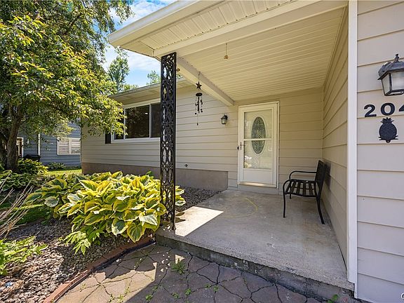 3rd image of 204 Donlin Dr