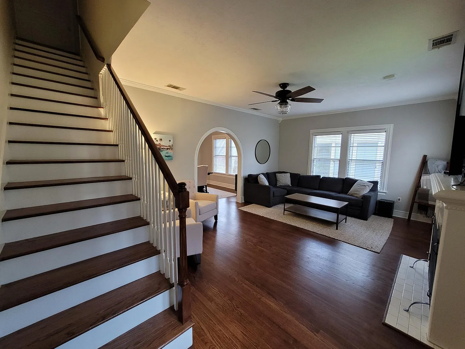 3 bed, 2177 sqft, $4,695 — Photo 2