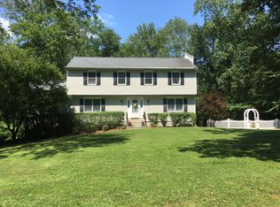 35 White Birch Rd S, Pound Ridge, NY 10576