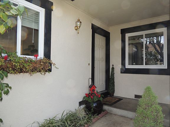 3rd image of 5395 Windflower Dr
