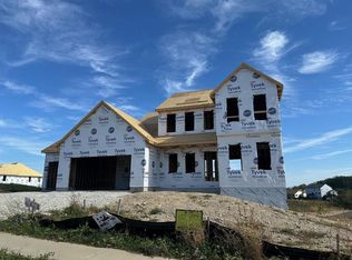 805 Viewpoint Ave, Waukesha, WI 53188