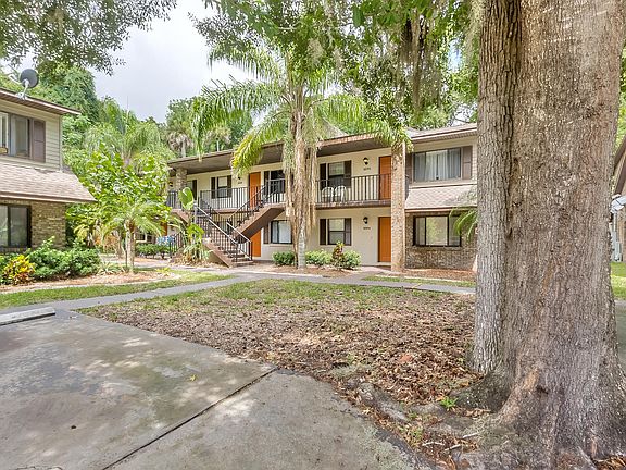 2nd image of 1666 Spring Garden Ct