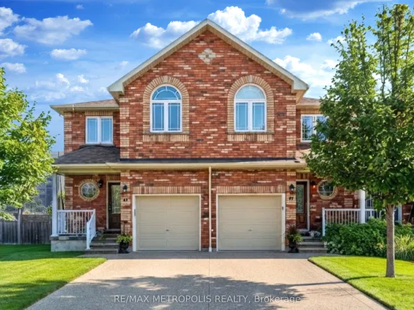 25 Southwoods Cres Unit 57, Barrie, ON L4N 9P8