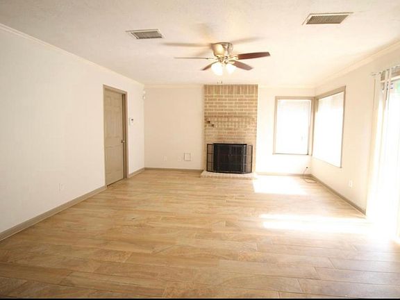 5th image of 5338 Pine Cliff Dr