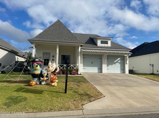 405 Sandy Bay Dr, Broussard, LA 70518