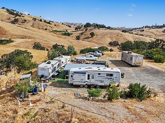 4th image of 8431 Quail Canyon Rd