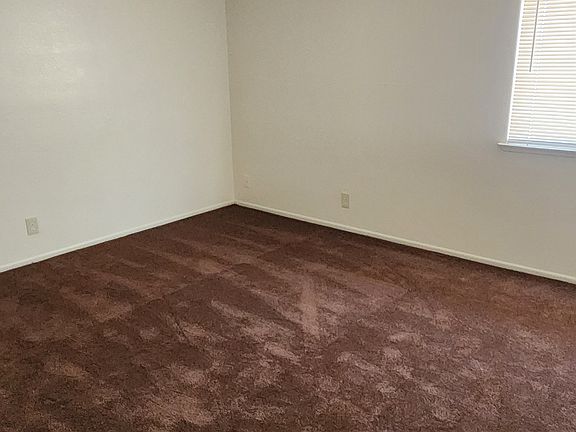 4th image of 13852 Burning Tree Dr Unit 4