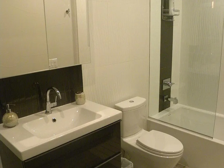 3130 N Downing St #100 — Photo 11