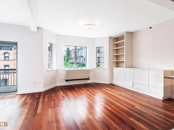 354 2nd Street image 1 of 5