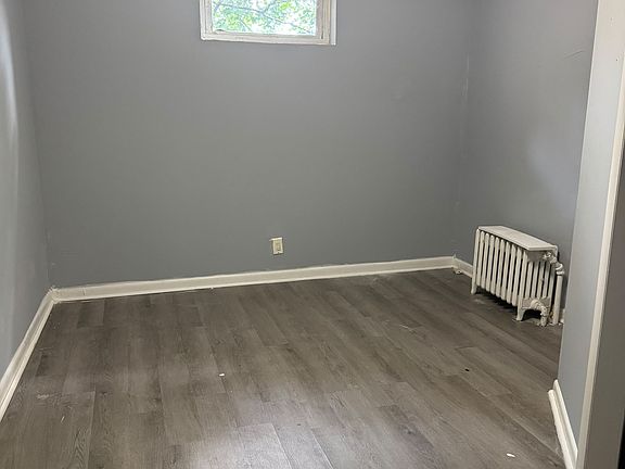 5th image of 220 Lark St Unit 1