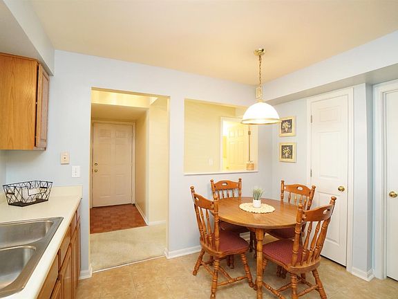3rd image of 9943 Shorewood Ln Unit E