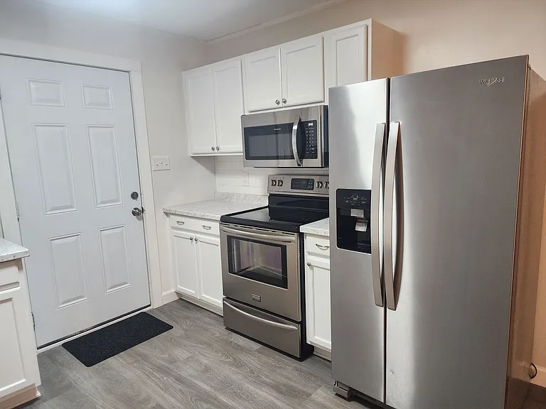 1020 N Center St — Photo 7