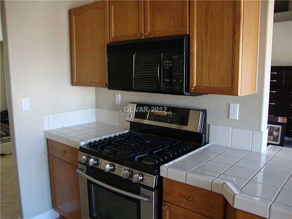 4th image of 912 San Bruno Ave