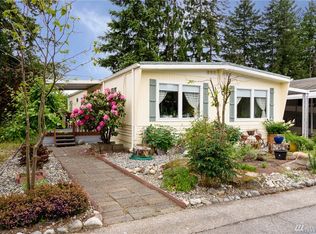 18425 NE 95th St UNIT 104, Redmond, WA 98052