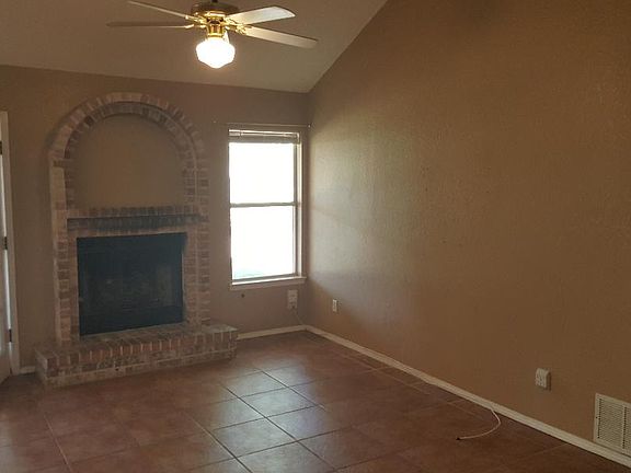 4th image of 5933 Oleaster Dr