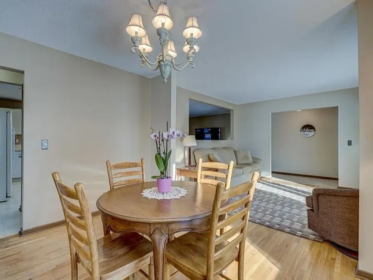 1116 Woodhill Dr — Photo 10
