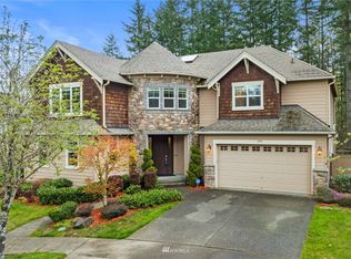 8903 McIntosh Ct SE, Snoqualmie, WA 98065