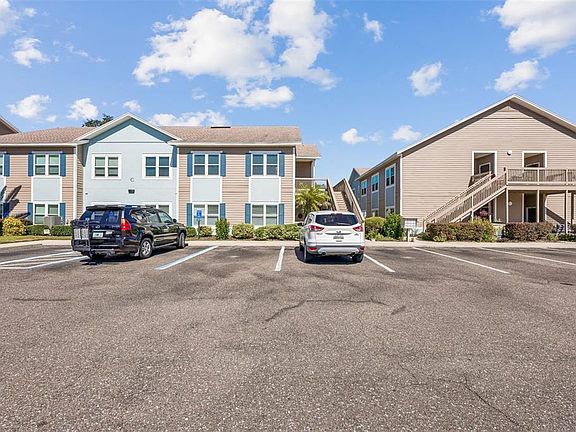 3rd image of 1601 NECTARINE STREET #C7