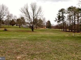 S Church St, Lovettsville, VA 20180