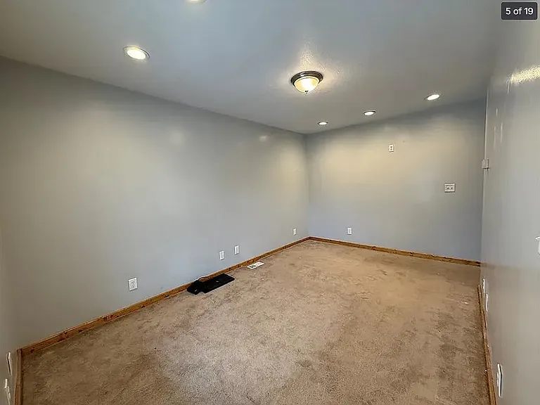 635 Valley St #2 — Photo 9