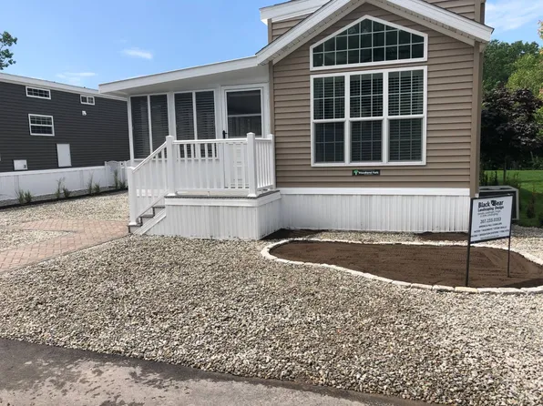 1 Seacoast Ln #55, Old Orchard Beach, ME 04064