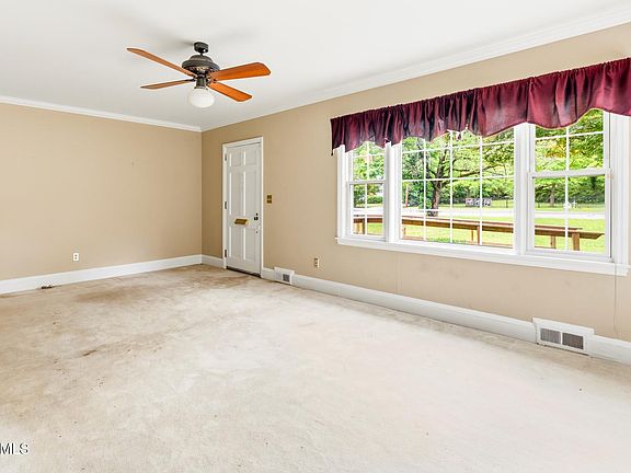 4th image of 523 Anson Avenue