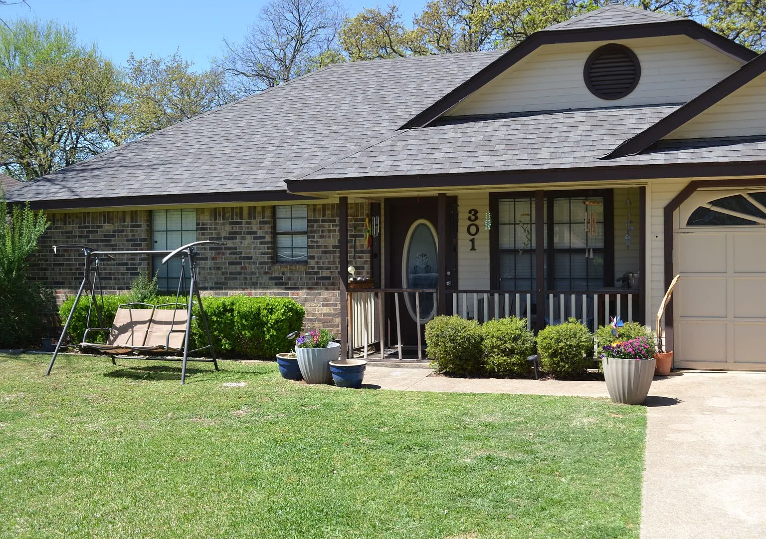 301 Joshua St. — Photo 1