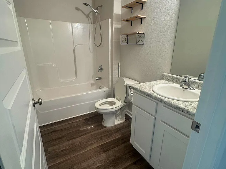 4352 Tiger Oak Ct — Photo 8