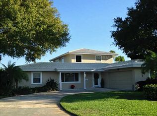 2082 Illinois Ave NE, Saint Petersburg, FL 33703