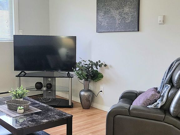 3rd image of 3811 54th Ave #105