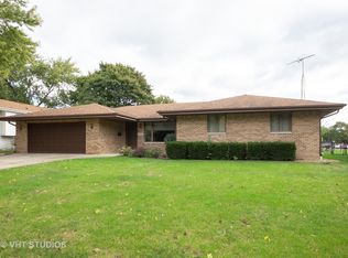 410 Apollo Dr, Joliet, IL