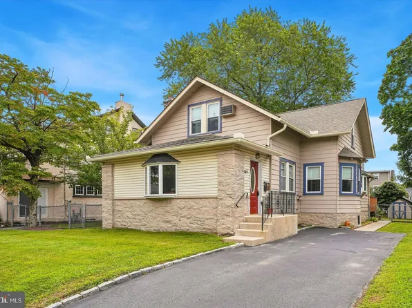 537 Brookline Blvd, Havertown, PA 19083