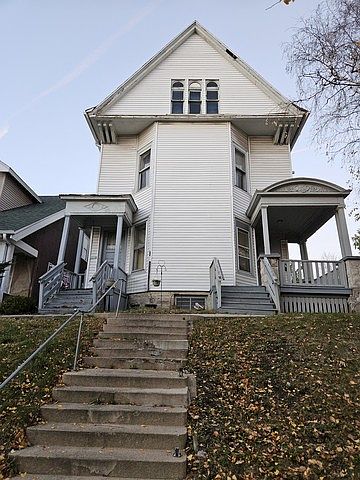 1st image of 2308 W Juneau Ave #1