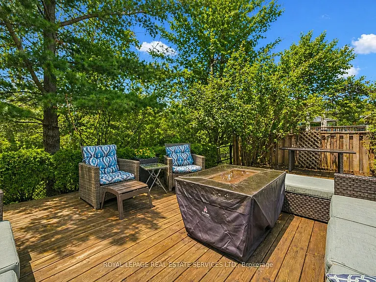 2485 Wooden Hill Cir — Photo 39
