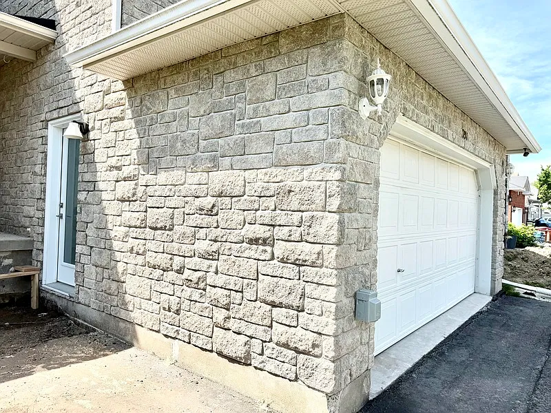 291 Stiver Street Unit A — Photo 2