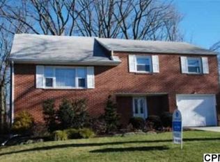 211 Eastwood Dr, Harrisburg, PA 17109