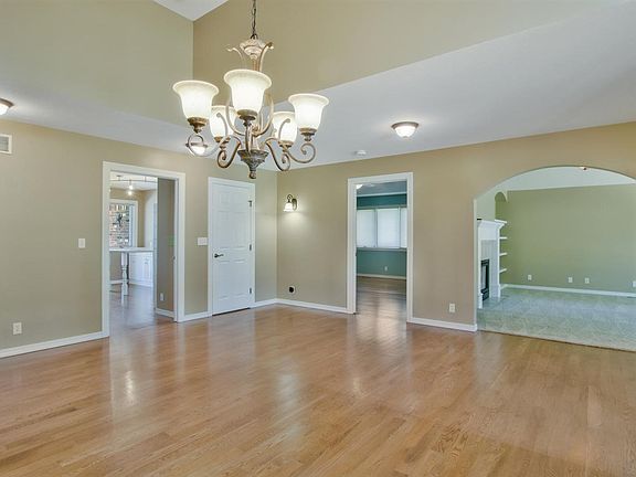 5th image of 2322 W Timbercreek Ct