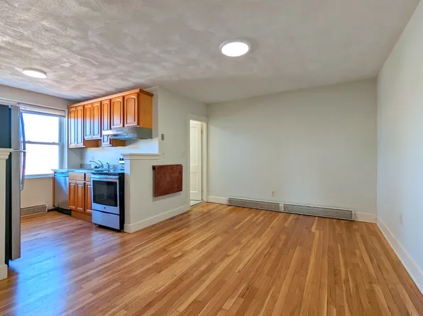 402 Highland Ave, Somerville, MA