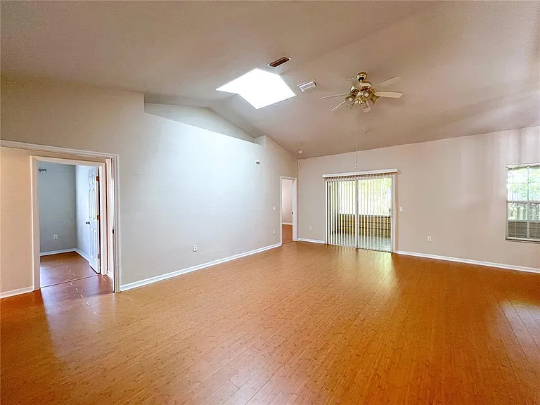 4332 NW 34th Dr — Photo 2