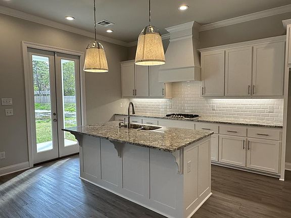 3rd image of 214 Sweetbay Ct