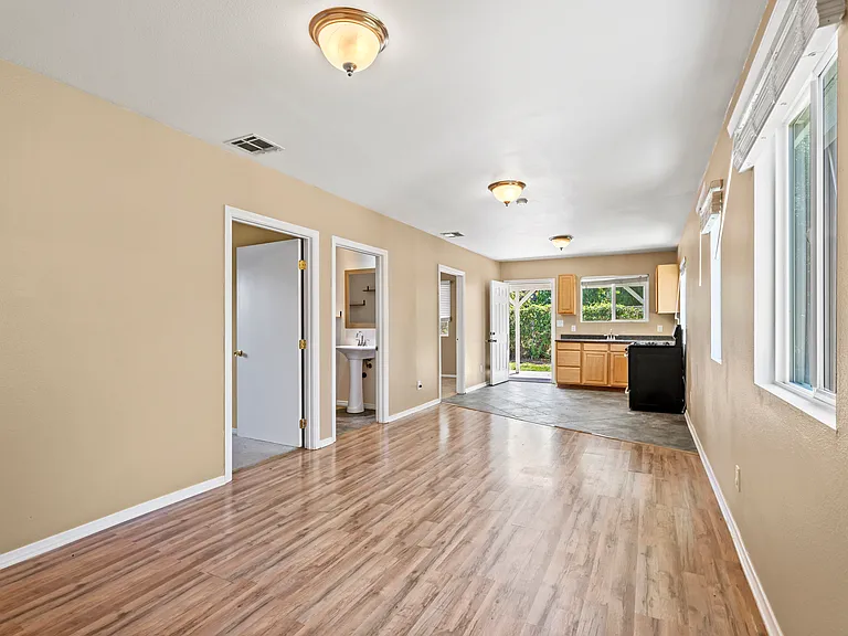 1430 Sinaloa Rd #B — Photo 2