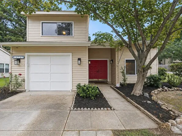 513 Great Park Dr, Newport News, VA 23608
