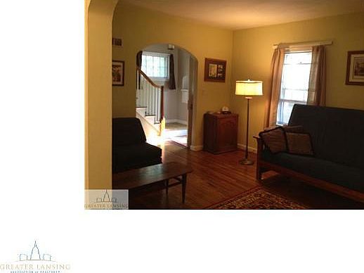 3rd image of 207 E Cowley Ave
