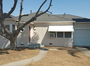 246 Oxford Ave, Lindsay, CA 93247