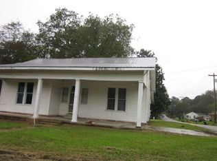 347 Grove St, West Point, MS 39773