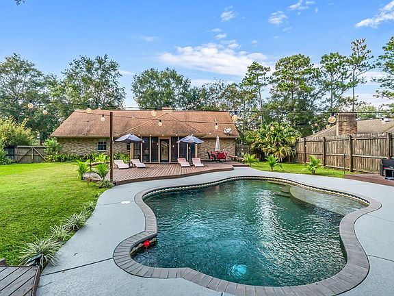 4th image of 4008 Driftwood Dr