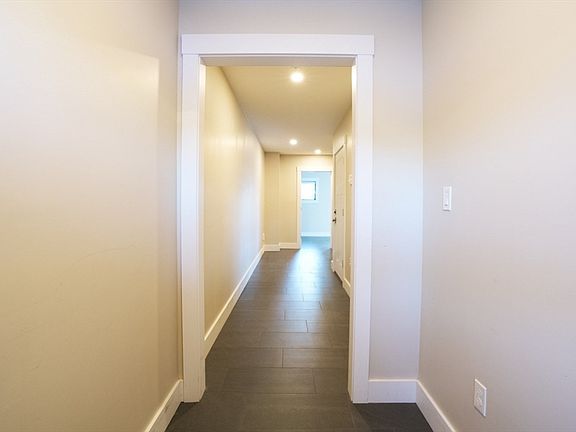 4th image of 10 Hawley St #1C