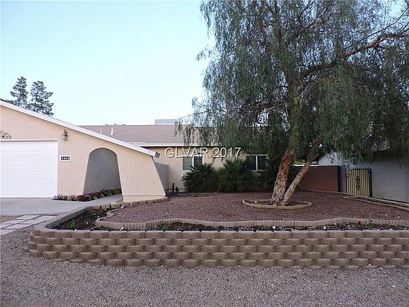 3rd image of 1413 Gloria Ln
