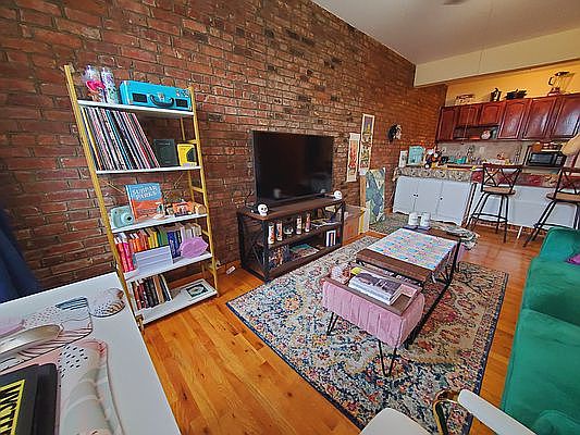 4th image of 4512 3rd Ave #3R