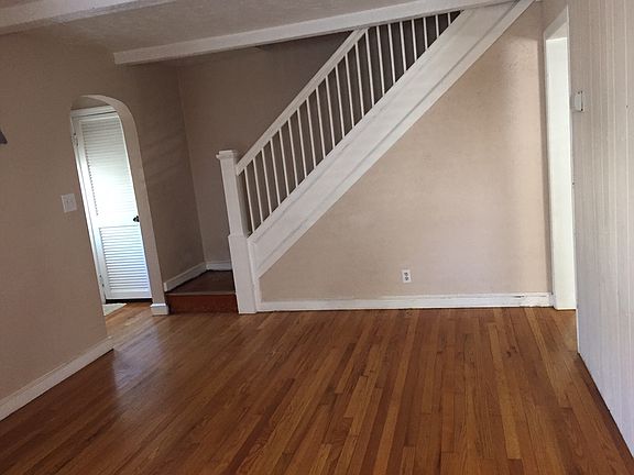 5th image of 76 Lincoln Ave